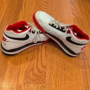 Nike White and Red Men's Sneakers